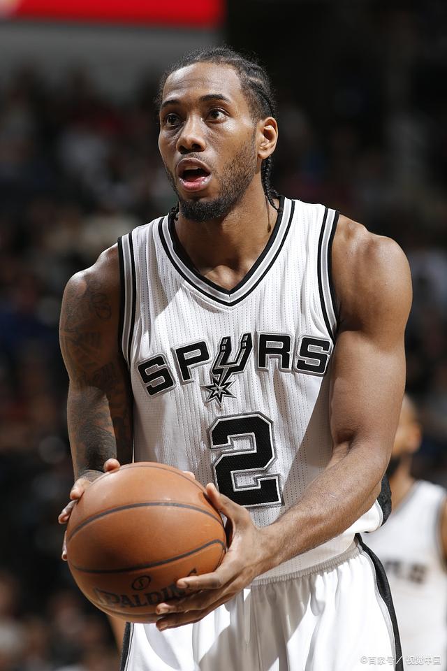 战狼队贡献2射1传！官方：B费当选英超第十五轮最佳球员（英超第15轮官方最佳：B费当选，战狼队贡献2球1助）